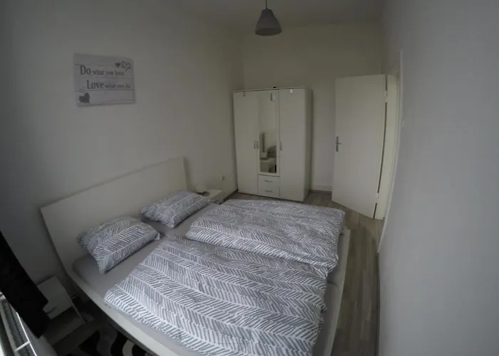 Clean & Central 2 Room Apartment 50M²